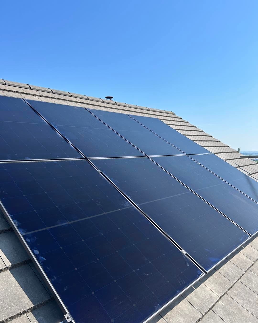 St Austell solar installation, 16x Longi 430W All Black Panels